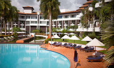 Lanka Princess Hotel Beach