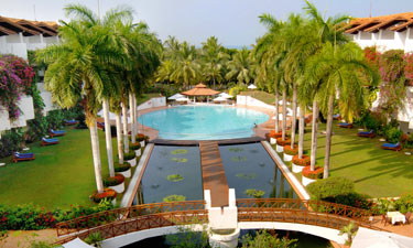 Lanka Princess Hotel Pool